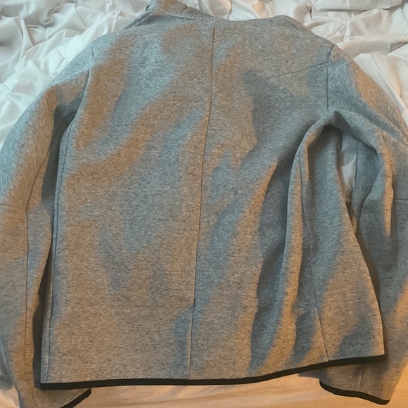 Nike tech fleece - Picture 2 of 3